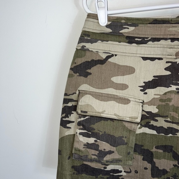 SOLD - Picture 4 of 12